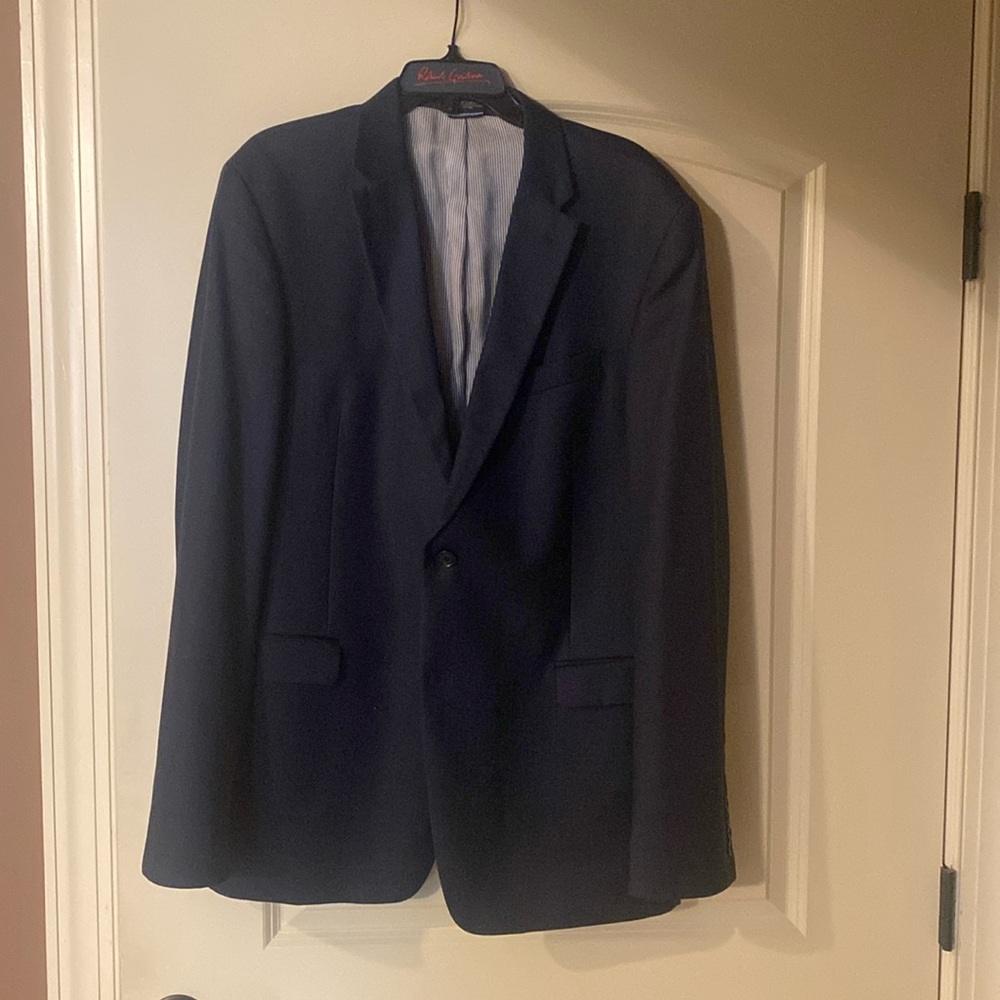 Blue 100% wool sharkskin Tommy Hilfiger sportcoat. 44L 
Immaculate condition.